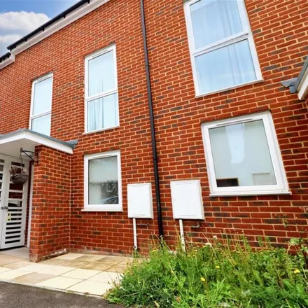 Rent this 3 bed townhouse on 84 Burroughs Drive in Dartford, DA1 5TW