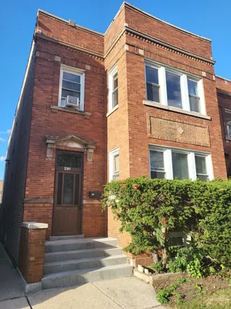 Buy this 6 bed duplex on 4828 West Newport Avenue in Chicago, IL 60641