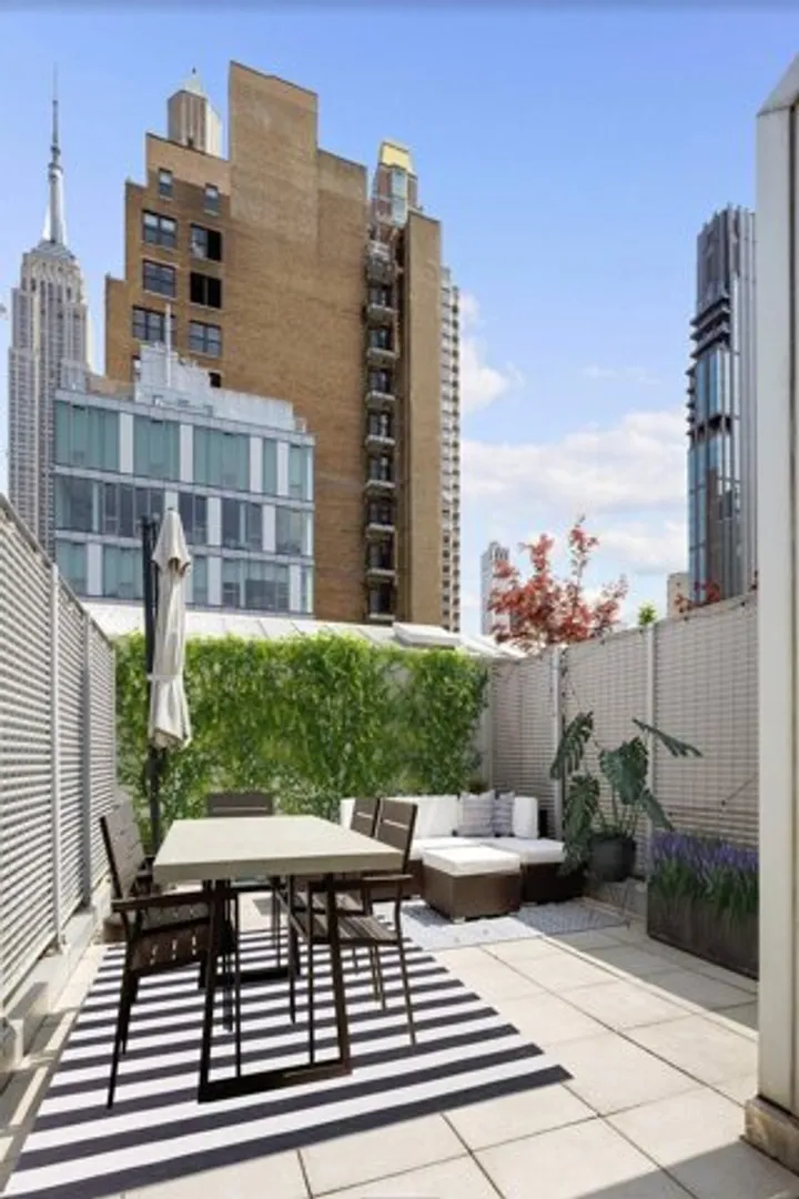 Aesop, 225 5th Avenue, New York, NY 11215, USA | 1 bed apartment for rent