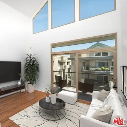 Image 3 - 13042 Pacific Promenade, Los Angeles, CA 90094, USA - Condo for sale