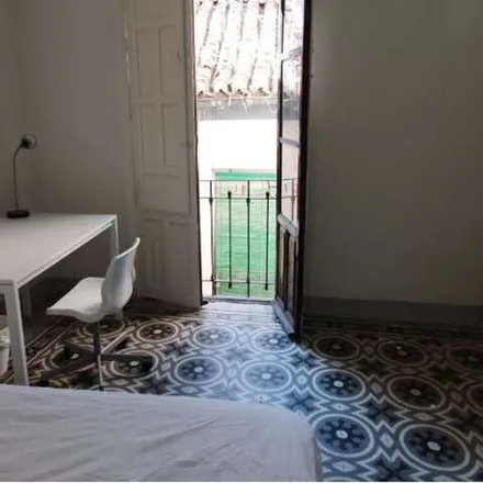 Rent this 6 bed apartment on Calle Beaterío del Santísimo in 18071 Granada, Spain