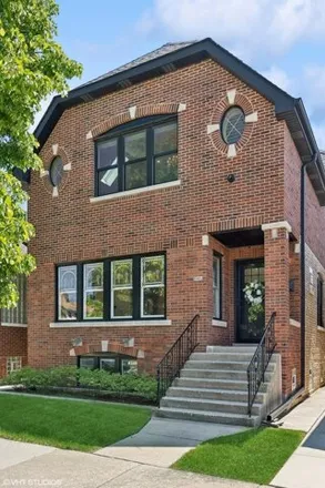 Buy this 4 bed house on 5321 West Dakin Street in Chicago, IL 60634