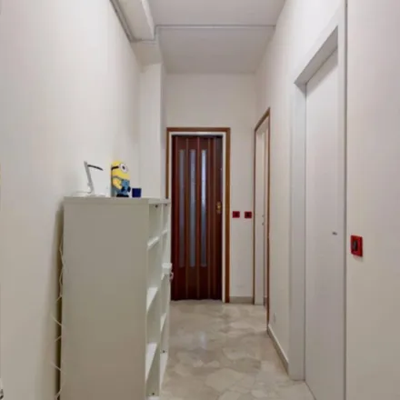 Image 2 - Via Alberto da Gandino, 20153 Milan MI, Italy - Apartment for rent