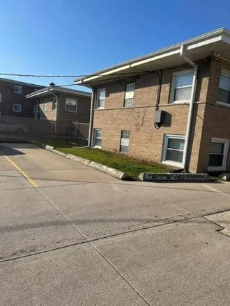 Rent this 1 bed apartment on 61 East Blecke Avenue in Addison, IL 60101