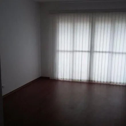 Rent this 2 bed apartment on Rua Américo Brasiliense in Casa Branca, Jundiaí - SP