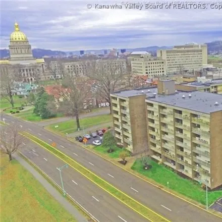 Buy this 2 bed condo on B West in Kanawha Boulevard East, Charleston