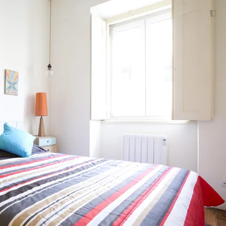 Rent this 2 bed apartment on Rua Fradesso da Silveira in 1300-255 Lisbon, Portugal