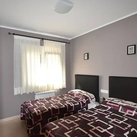 Rent this 4 bed house on el Rafol in carrer de l’Hort, 03769 el Ràfol d'Almúnia
