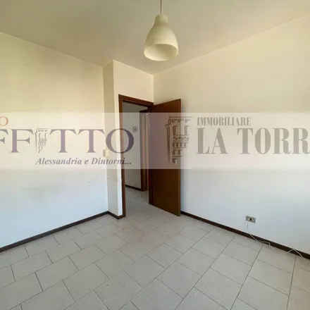 Image 2 - Via Giovanni Scazzola, 15121 Alessandria AL, Italy - Apartment for rent