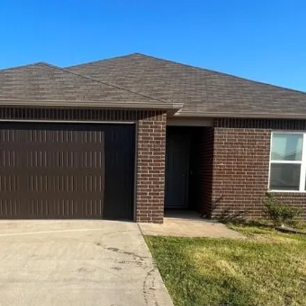 Buy this 3 bed house on 3917 Saddlecrest Dr in Jonesboro, Arkansas