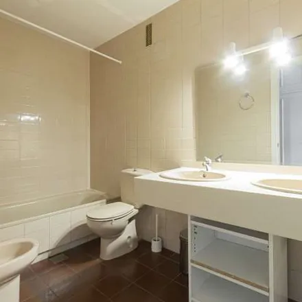 Rent this 6 bed apartment on Calle del Conde de Peñalver in 76, 28006 Madrid