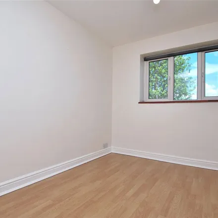 Rent this 2 bed apartment on Wodeland Avenue in Guildford, GU2 4JR