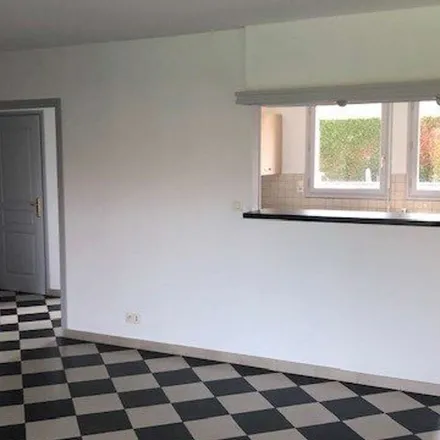 Rent this 3 bed apartment on 1035ter Avenue de Bruay in 62400 Béthune, France