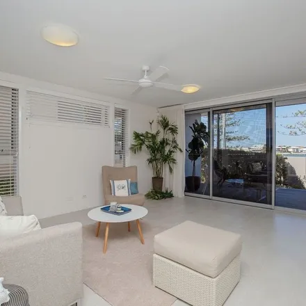 Image 5 - The Esplanade, Paradise Point QLD 4216, Australia - Apartment for rent