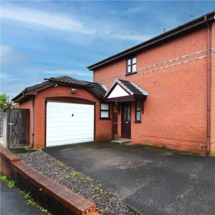 Buy this 3 bed house on Locksley Close in Cheadle, SK4 2LW