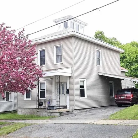 Buy this 4 bed house on 118 Hamilton Street in City of Ogdensburg, NY 13669