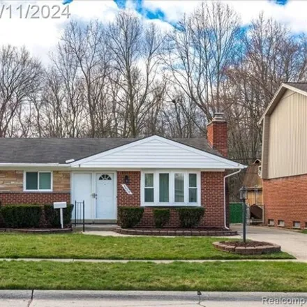 Buy this 3 bed house on 38305 Walnut Street in Romulus, MI 48174