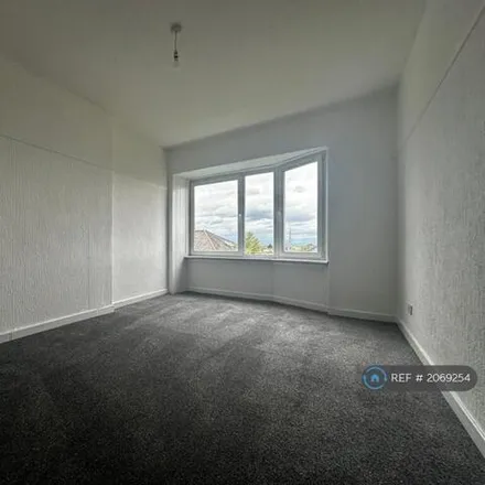 Rent this 3 bed apartment on Yair Drive in Glasgow, G52 2LE