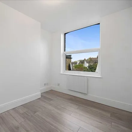 Image 2 - Burntwood Lane, Garratt Lane, London, SW17 0PD, United Kingdom - Apartment for rent