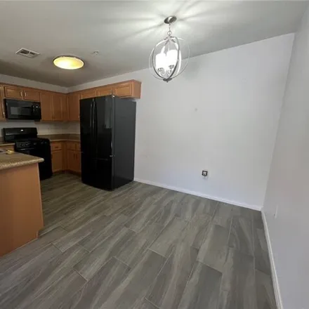 Image 4 - 7701 W Robindale Rd Unit 127, Las Vegas, Nevada, 89113 - Condo for rent