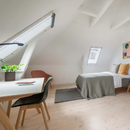Rent this 6 bed room on Le Sandwicherie in Ny Carlsberg Vej, 1760 København V