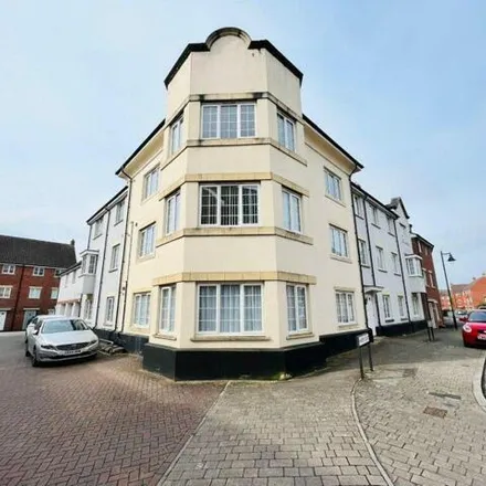 Rent this 1 bed apartment on Rysy Court in Swindon, SN25 1TH