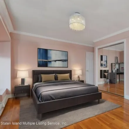Image 6 - 145 Lincoln Avenue, New York, NY 10306, USA - Apartment for sale