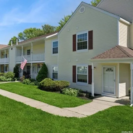 Image 1 - 243 Fairview Cir Unit 243, Middle Island, New York, 11953 - Condo for sale