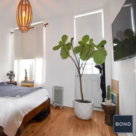 Rent this 3 bed apartment on 82 Devoe Street in New York, NY 11211