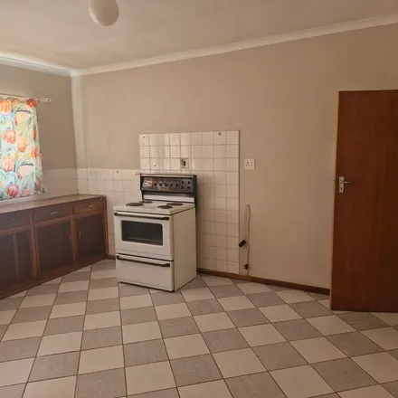 Image 7 - 3rd Avenue, Oosterville, Upington, 8801, South Africa - Apartment for rent