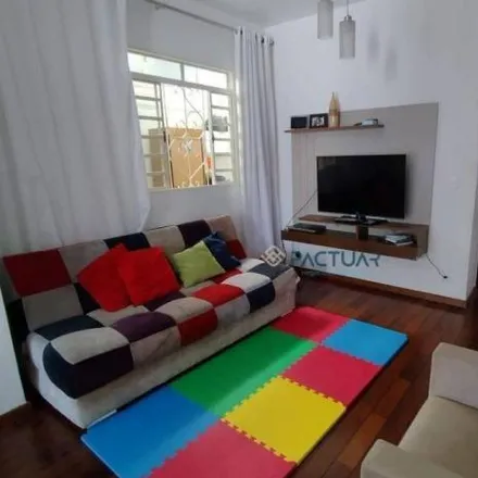 Buy this 3 bed house on Rua José Silveira in Buritis, Belo Horizonte - MG