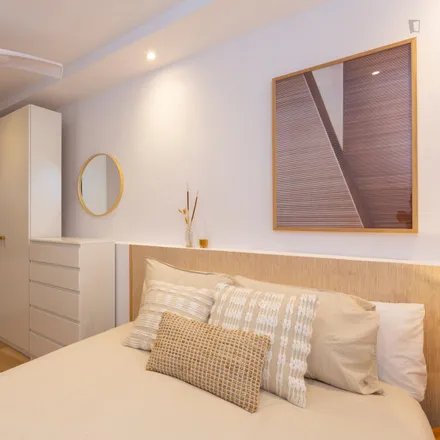 Rent this 2 bed apartment on Carrer dels Tallers in 69, 08001