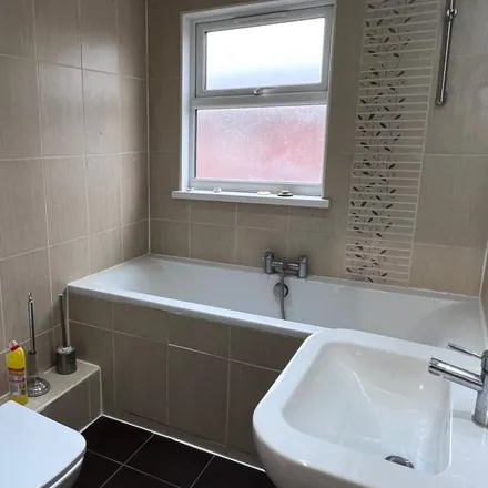 Image 7 - Water Lane, Purfleet-on-Thames, RM19 1GT, United Kingdom - Townhouse for rent
