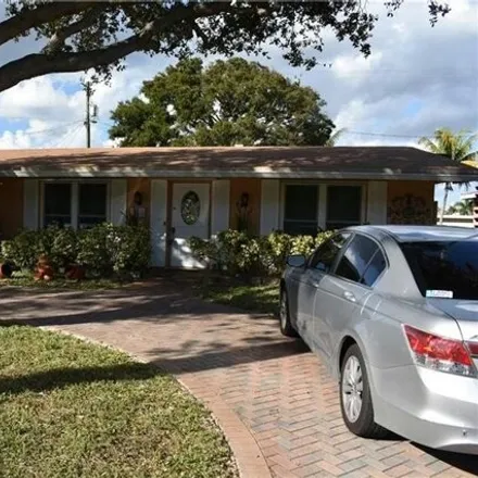 Buy this 4 bed house on 4617 Washington Street in Hollywood, FL 33023
