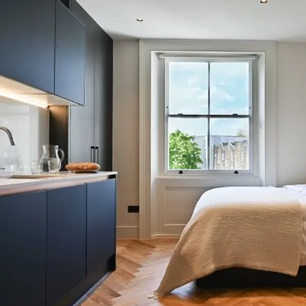 Rent this studio apartment on 6 St Stephen's Crescent in London, W2 5JF