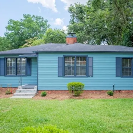 Buy this 3 bed house on 405 E Moore St in Valdosta, Georgia