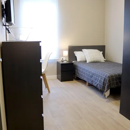 Rent this studio apartment on Calle de Isaac Peral in 46100 Burjassot, Spain