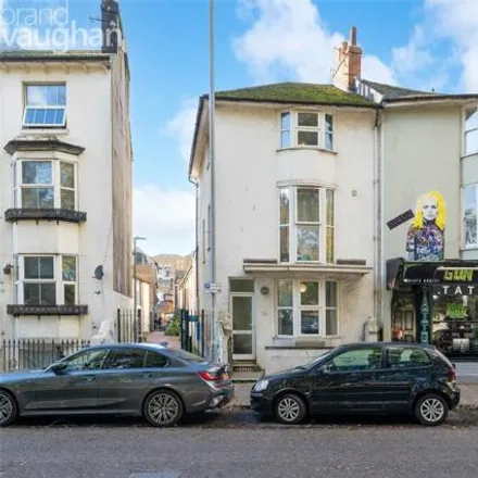 Rent this 1studio townhouse on 19 Ditchling Road in Brighton, BN1 4SB