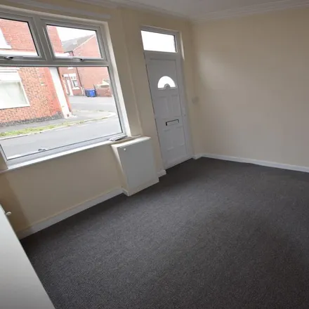 Image 2 - Schofield Street, Mexborough, S64 9NH, United Kingdom - House for rent