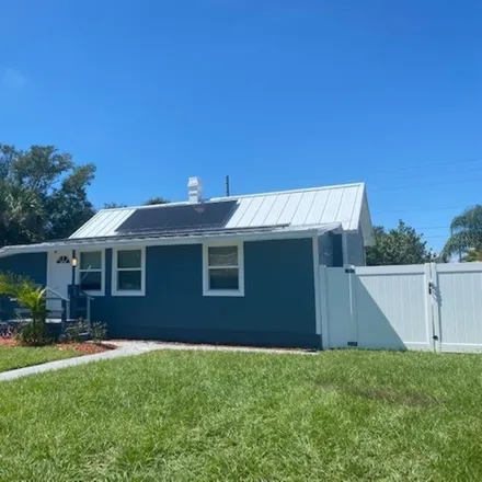 Buy this 4 bed house on 1712 Minnesota Avenue in Saint Cloud, FL 34769