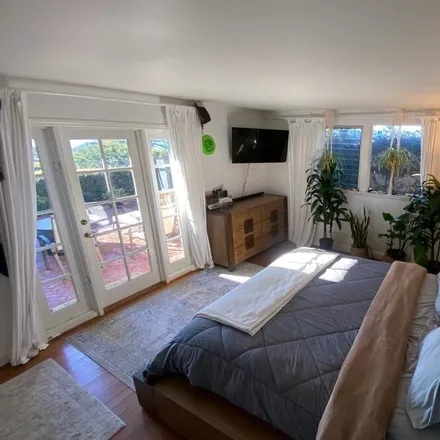 Rent this 2 bed house on Laguna Beach