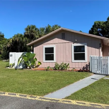 Image 2 - 922 Beau Court, Orange City, Volusia County, FL 32763, USA - House for rent