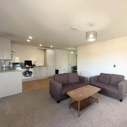 Rent this 2 bed apartment on London Road Junction in Regent Street, Leicester