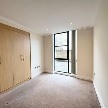 Image 4 - Town Meadow, London, TW8 0BZ, United Kingdom - Apartment for sale