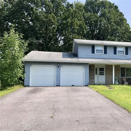 Image 1 - 8010 Plinius Way, Village of Liverpool, Onondaga County, NY 13090, USA - House for sale