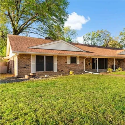 Buy this 3 bed house on 2602 Hubbard Street in Paris, TX 75460