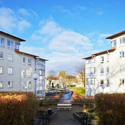 Rent this 3 bed apartment on Regementsgatan in 504 31 Borås, Sweden