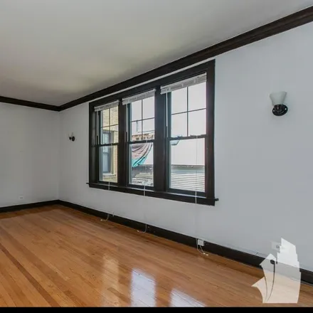 Rent this studio apartment on 3620 North Marshfield Avenue