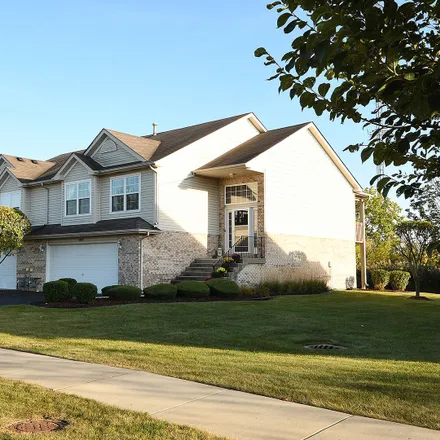 Buy this 2 bed house on 6885 Geneva Drive in Tinley Park, IL 60477