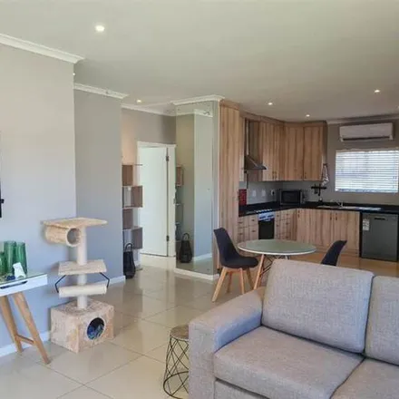 Image 6 - Margery Avenue, Nelson Mandela Bay Ward 6, Gqeberha, 6000, South Africa - Apartment for rent